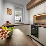 Mountain View Terrace Oasis 公寓 *