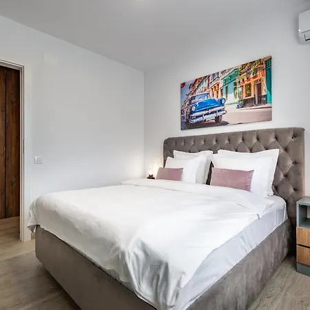 Апартаменты Mountain View Terrace Oasis *