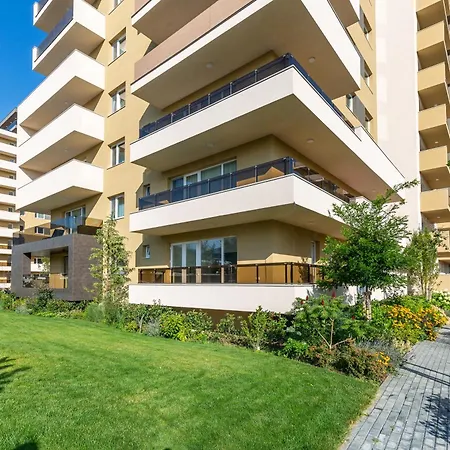 Mountain View Terrace Oasis Брашов