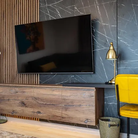 Mountain View Terrace Oasis With Parking And Ac * Braszów